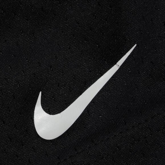 Boys Size 6 Nike Black Dri-Fit Mesh Shorts, 6" Inseam - Picture 4 of 6